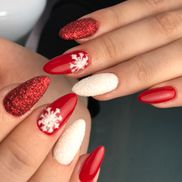 Manicure - Jolie Creazioni Belleza